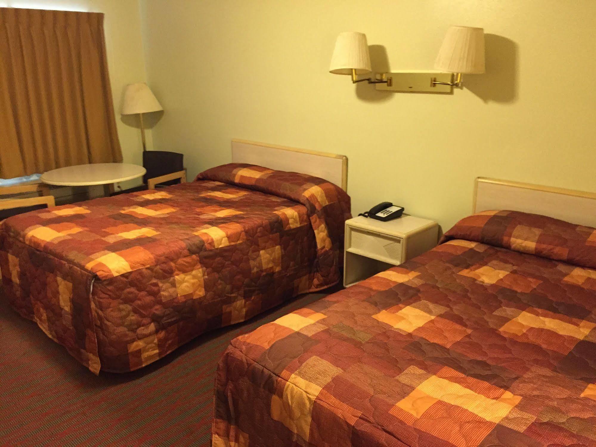 Sebring Inn מראה חיצוני תמונה